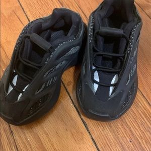 COPY - Yeezy 700 v3 Christmas sale low price